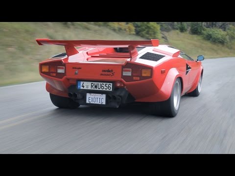 Lamborghini Countach Sights &amp; Sounds - Beauty, Exhaust, Fly-by