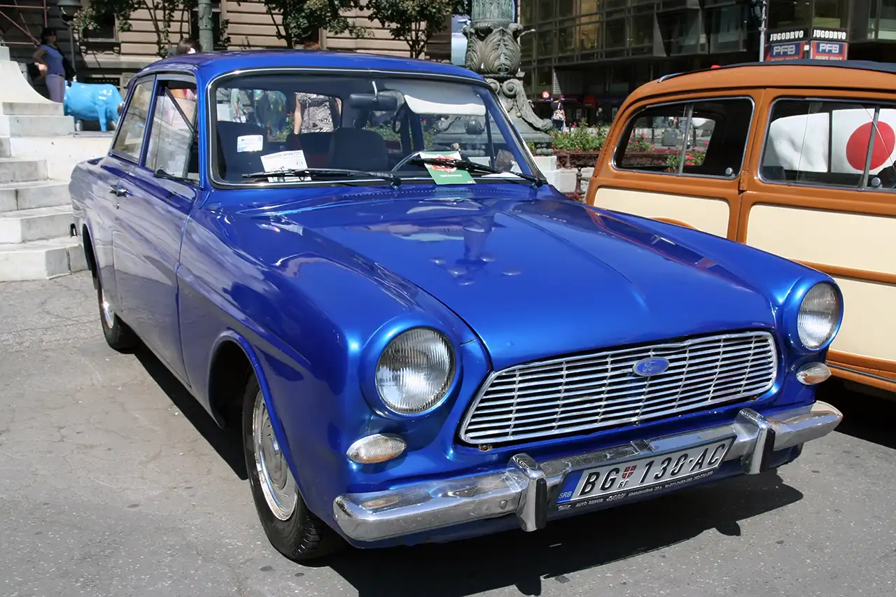 Ford Taunus 12M