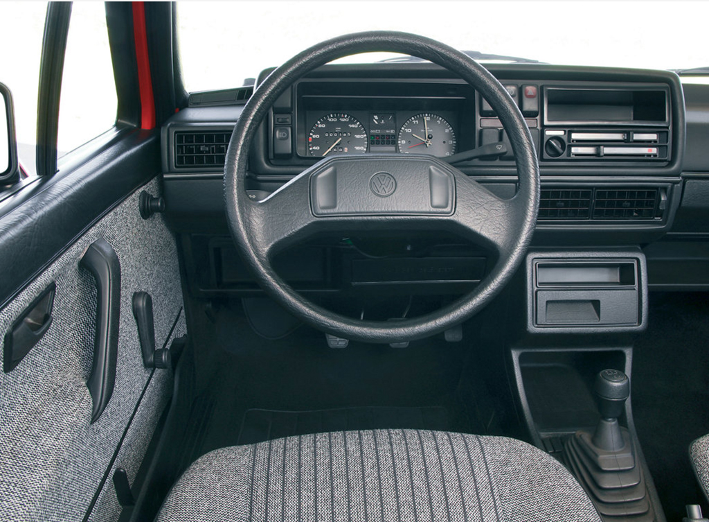 VW Golf MKII interieur
