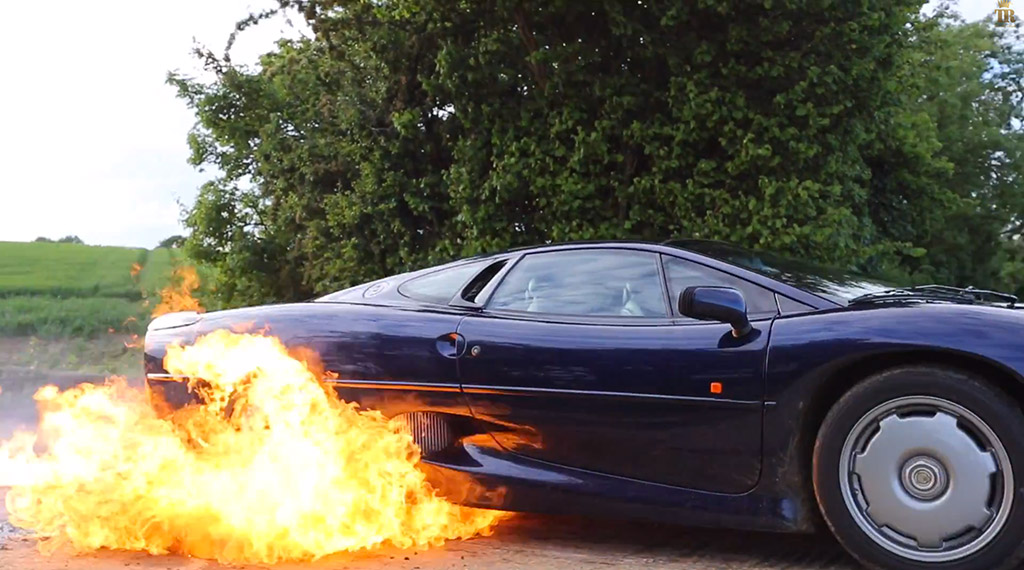 Jaguar XJ220 burnout Jaguar XJ220 burnout