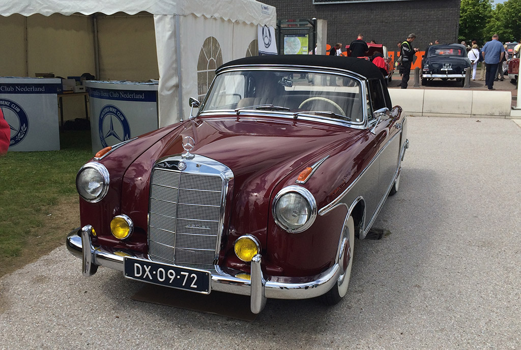 Mercedes-Benz 220SE 1960