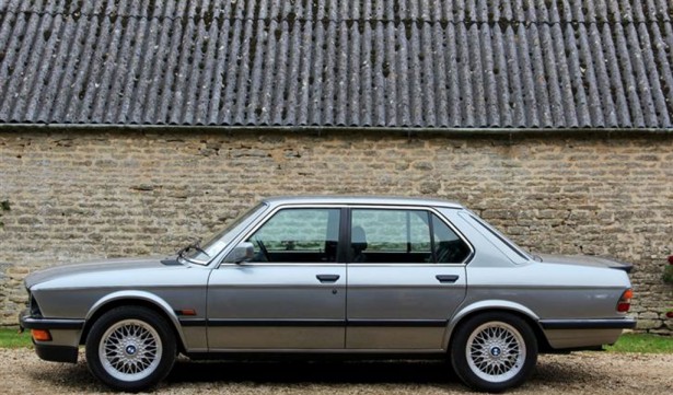 BMW M5 E28 1986