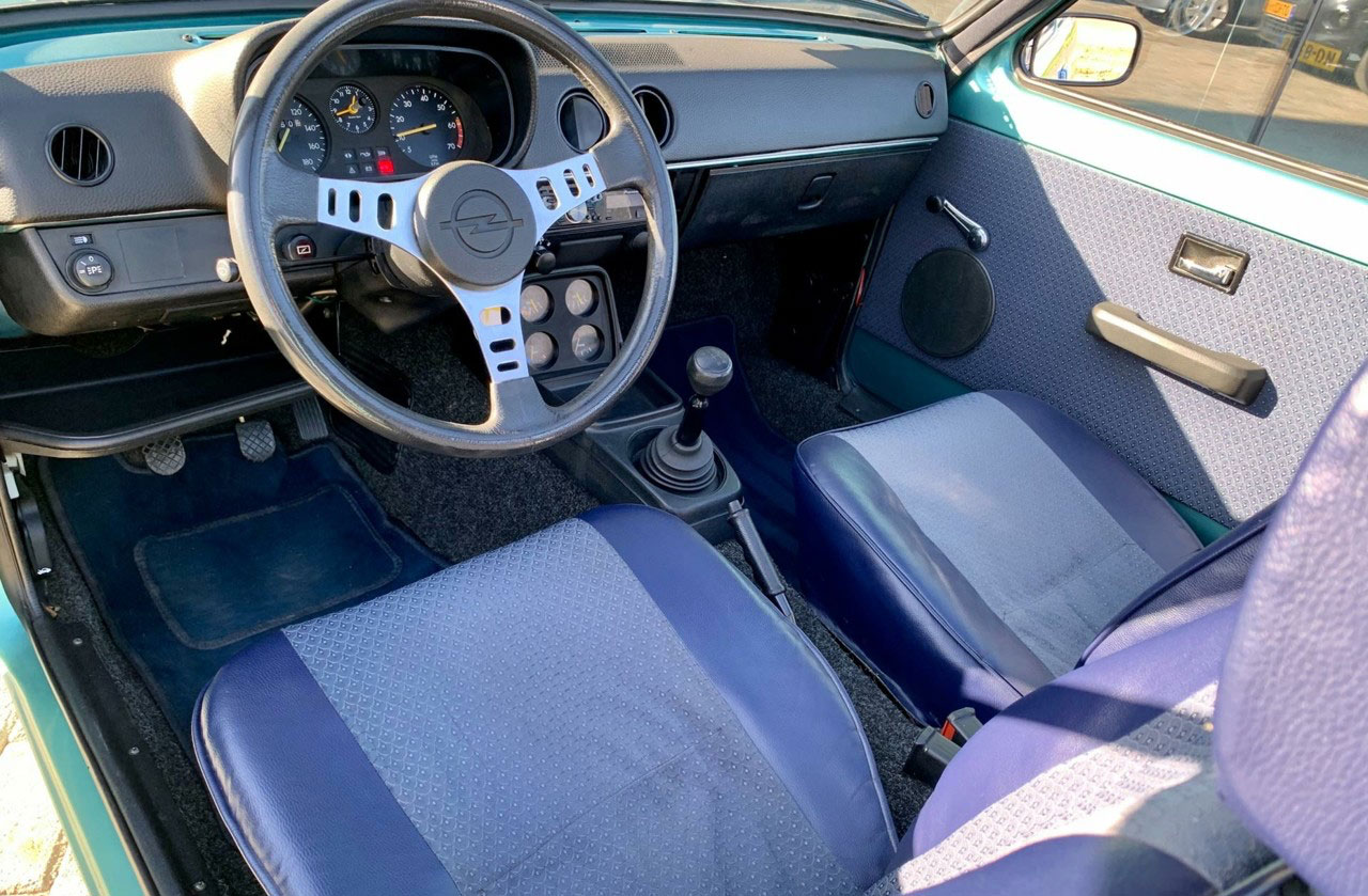 interieur Opel Kadett C Aero Baur