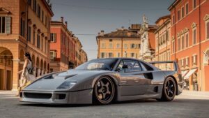 Bijzondere Ferrari F40 Competizione in de verkoop