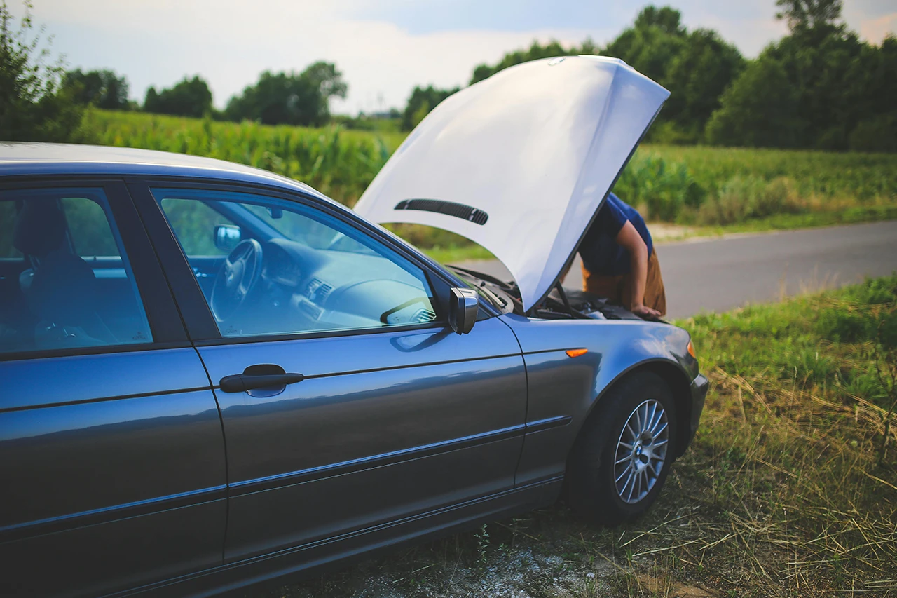 Startkabels aansluiten: zo wek je je auto weer tot leven