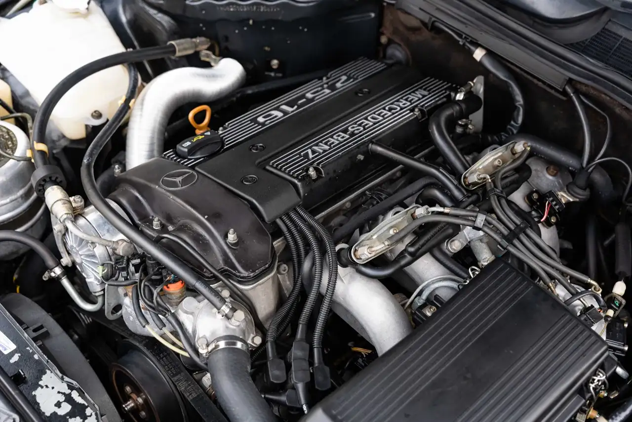 2.5 liter DOHC inline four Cosworth
