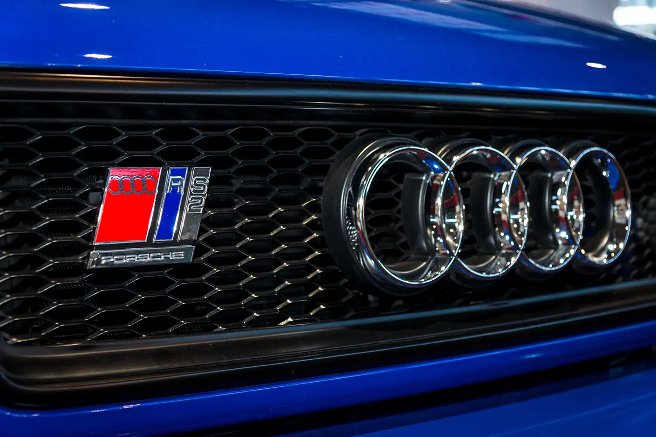 RS badge, tegenwoordig te vinden op elke snelle RS audi