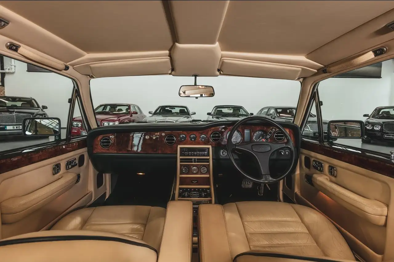 Interieur Bentley Turbo uit 1991