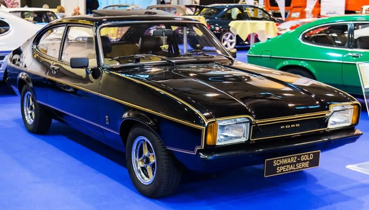 Ford Capri Mk2 John Player Special